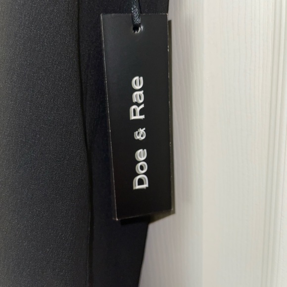 Doe and Rae - Picture 3 of 4